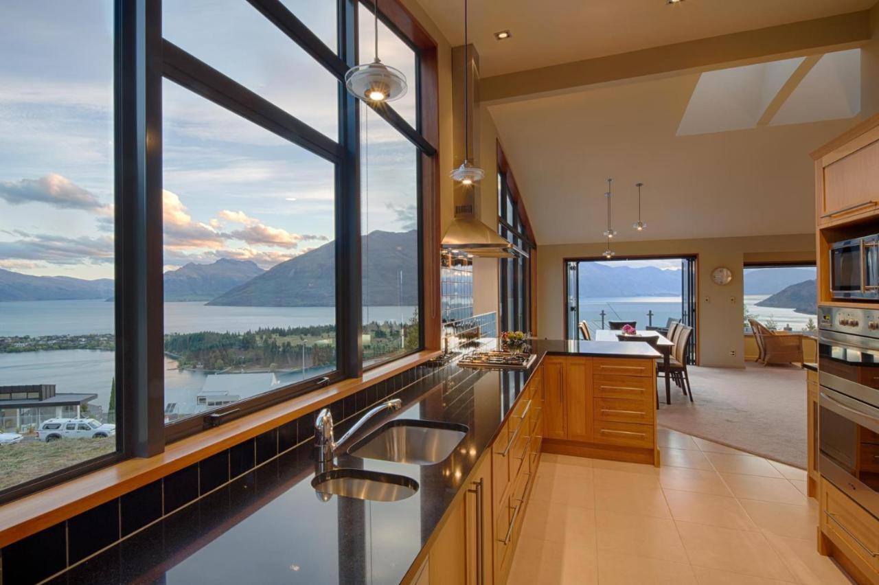 London Lane Villa Queenstown Bagian luar foto